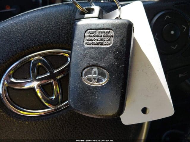 2017 TOYOTA RAV4 LIMITED 11