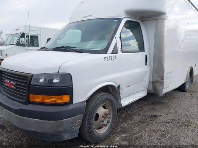 2023 GMC SAVANA CUTAWAY WORK VAN 11