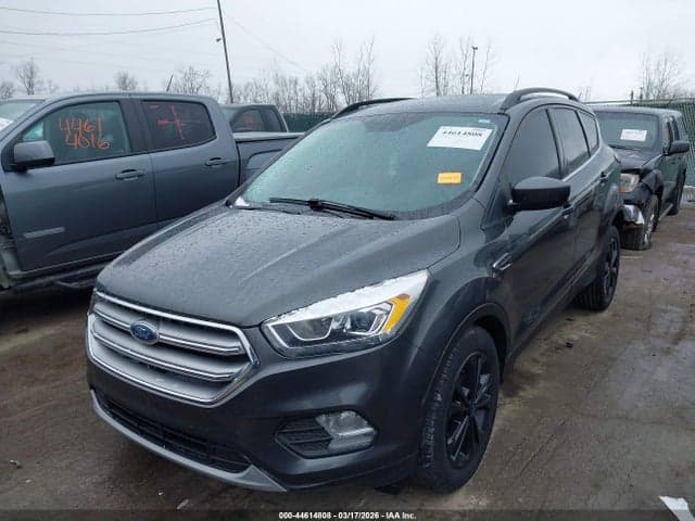 2017 FORD ESCAPE SE 2