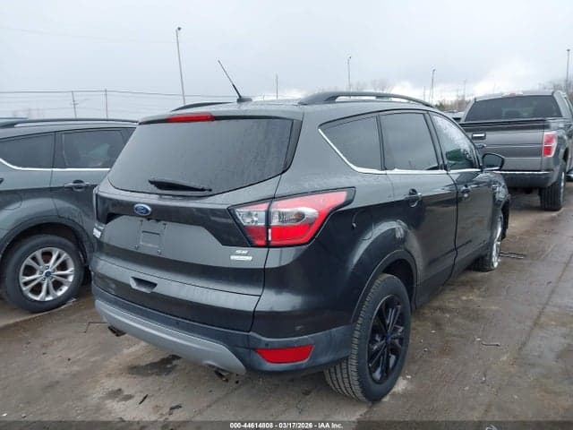 2017 FORD ESCAPE SE 4