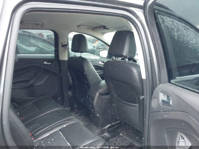 2017 FORD ESCAPE SE 8
