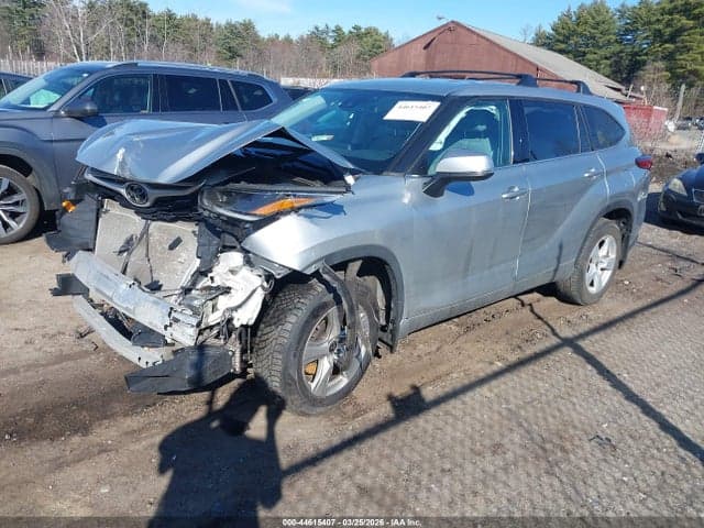 2021 TOYOTA HIGHLANDER LE 2