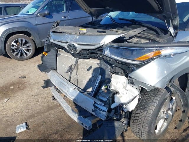 2021 TOYOTA HIGHLANDER LE 6