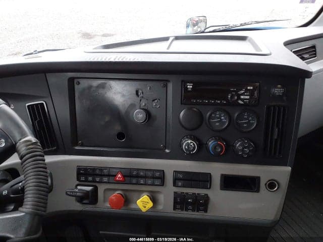 2018 FREIGHTLINER NEW CASCADIA 126 12