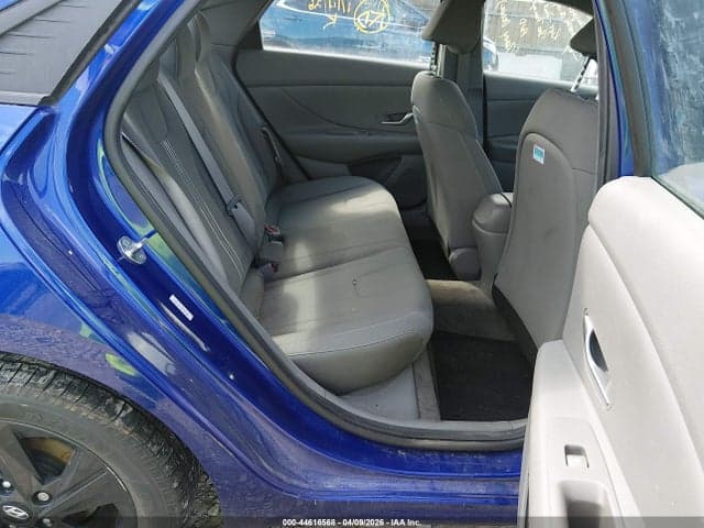 2023 HYUNDAI ELANTRA SEL 8