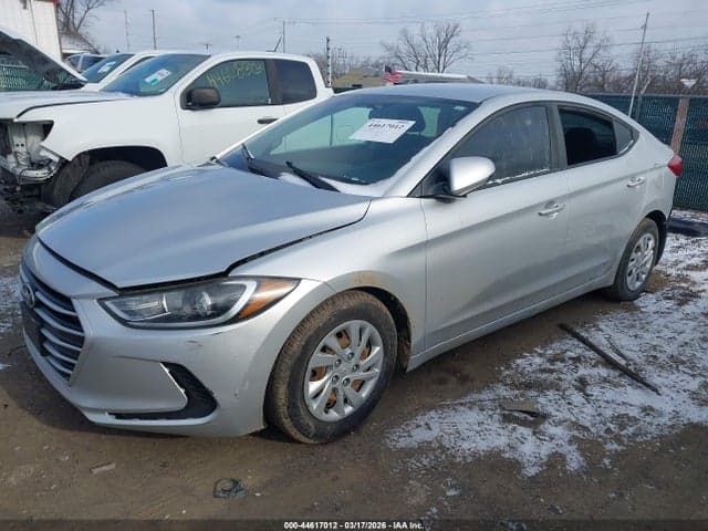 2018 HYUNDAI ELANTRA SE 2