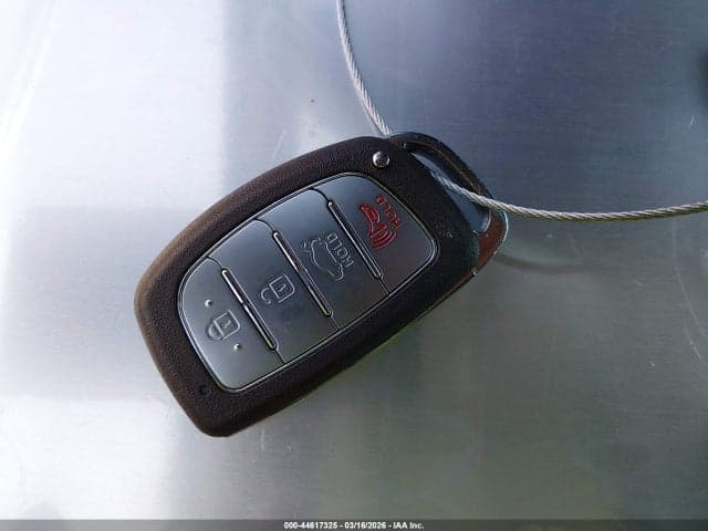 2017 HYUNDAI ELANTRA SE 11