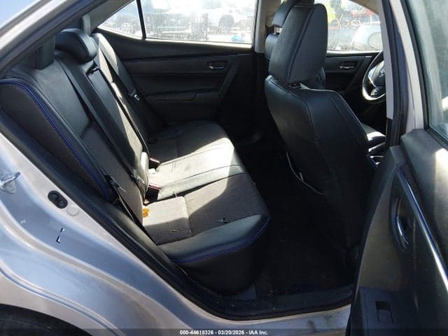 2017 TOYOTA COROLLA SE 8