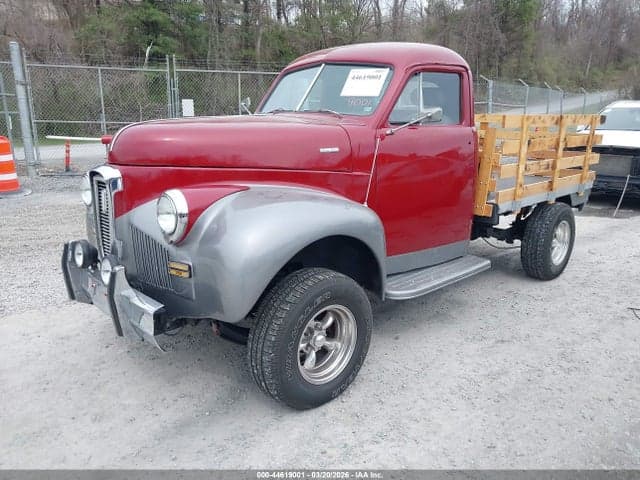 1946 STUDEBAKER PICKUP 2