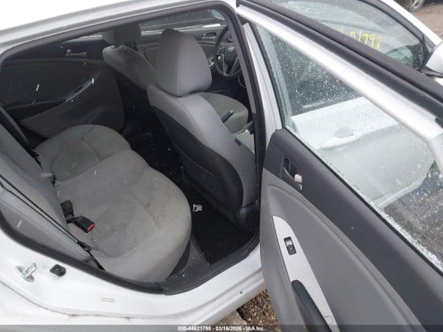 2017 HYUNDAI ACCENT SE 8