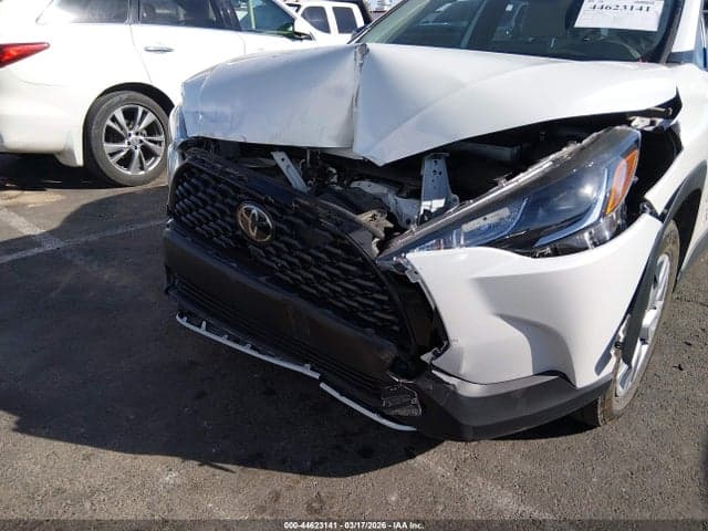2024 TOYOTA COROLLA CROSS L 12