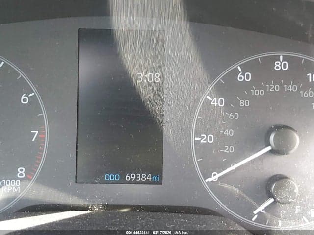 2024 TOYOTA COROLLA CROSS L 17