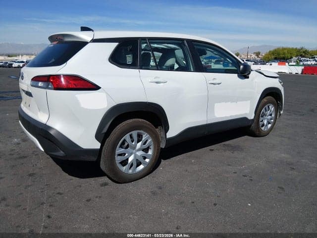 2024 TOYOTA COROLLA CROSS L 4