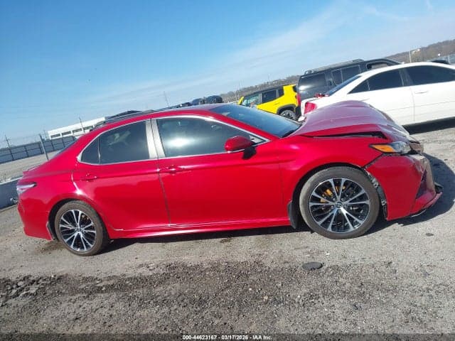 2020 TOYOTA CAMRY SE 12