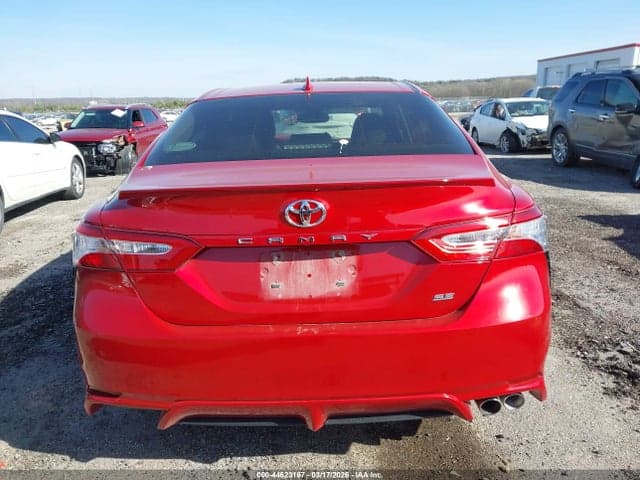 2020 TOYOTA CAMRY SE 15