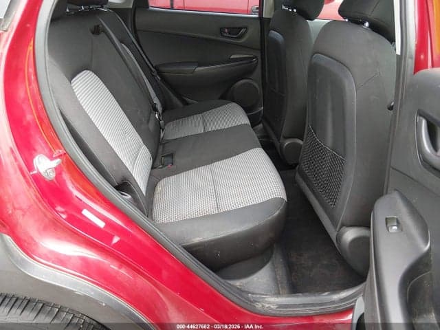 2021 HYUNDAI KONA SE 8