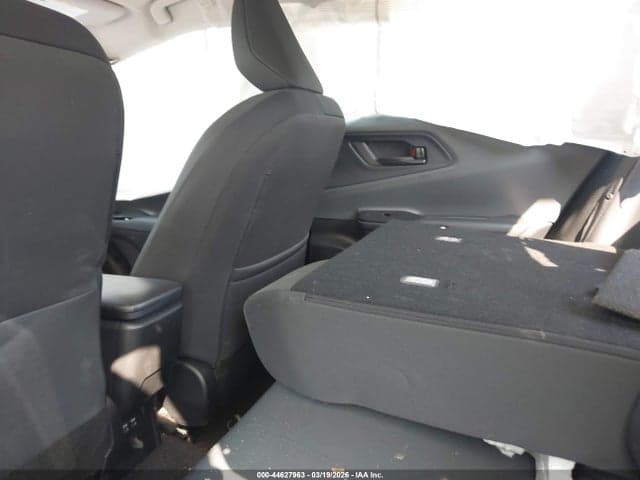 2025 TOYOTA PRIUS LE 8