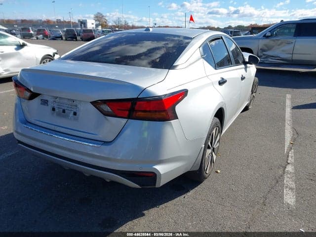 2022 NISSAN ALTIMA SV INTELLIGENT AWD 4