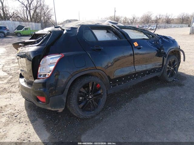 2020 CHEVROLET TRAX AWD LT 4