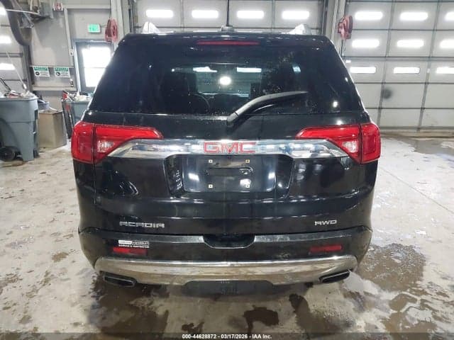 2019 GMC ACADIA DENALI 17