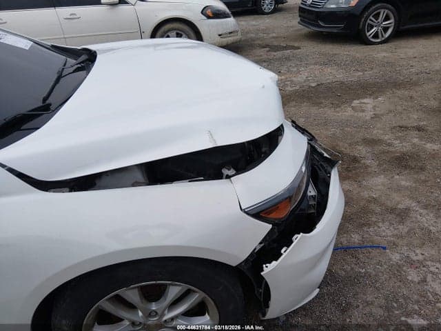 2017 CHEVROLET MALIBU 1LT 17