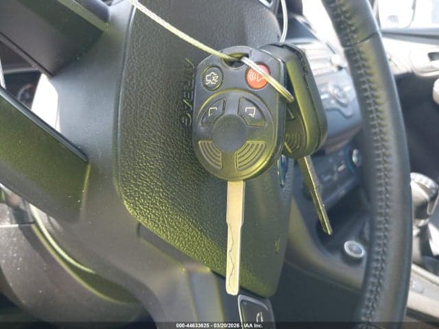 2016 FORD FOCUS SE 11