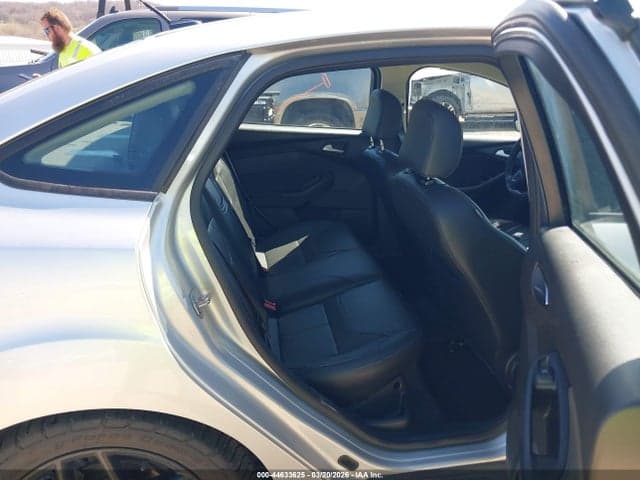 2016 FORD FOCUS SE 8