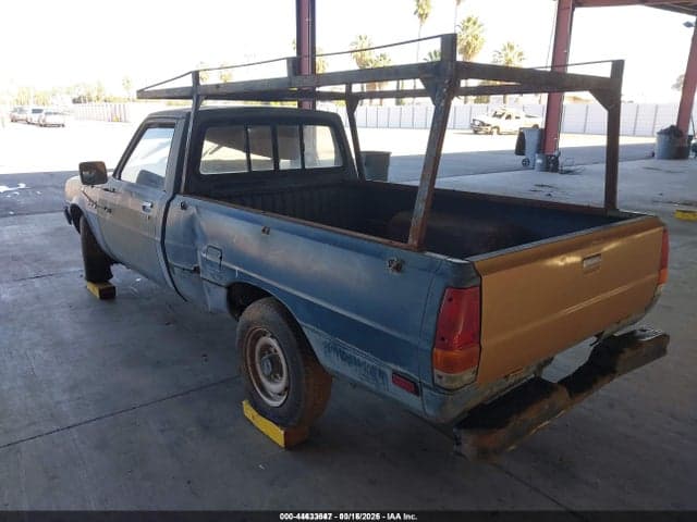 1982 DODGE D50 3