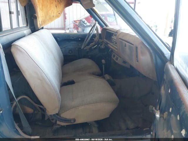 1982 DODGE D50 5