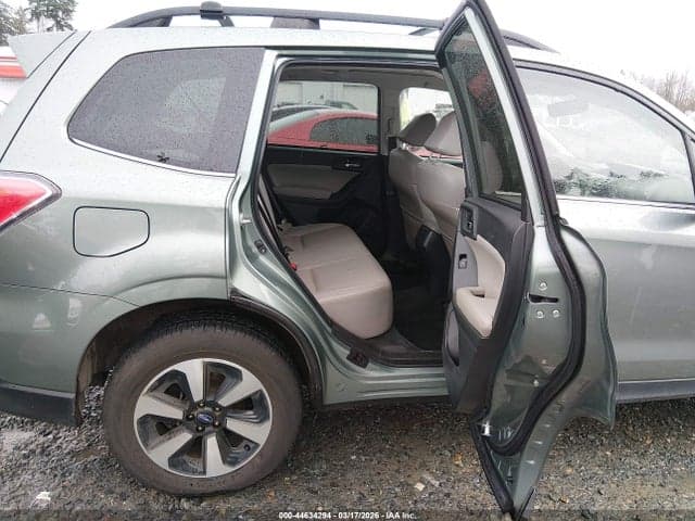 2017 SUBARU FORESTER 2.5I LIMITED 8