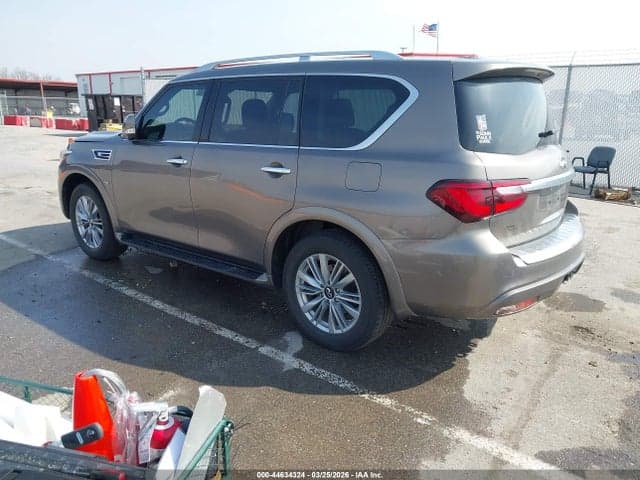 2019 INFINITI QX80 LUXE 3