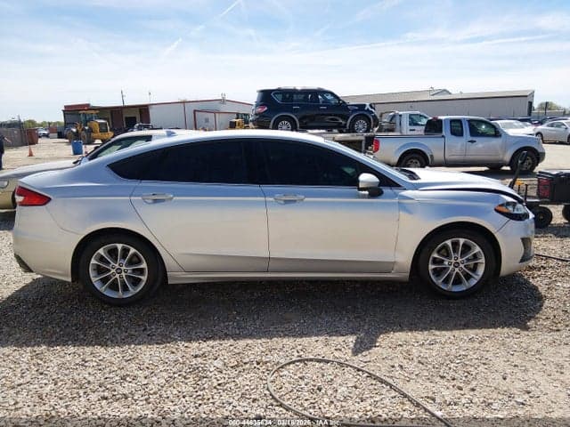 2019 FORD FUSION SE 13