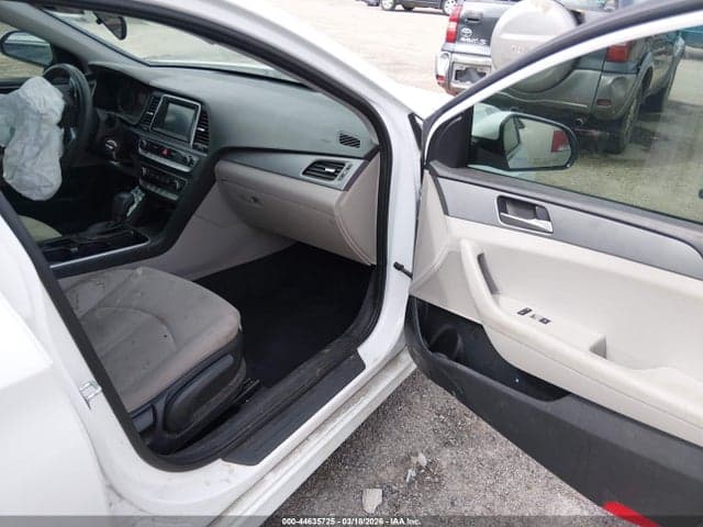 2019 HYUNDAI SONATA SE 5