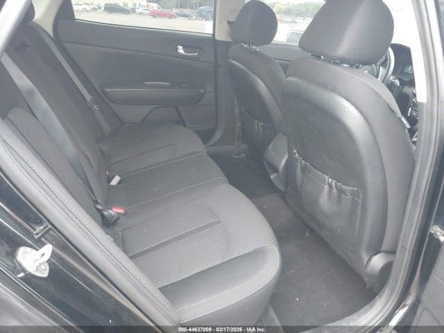 2018 KIA OPTIMA LX 8