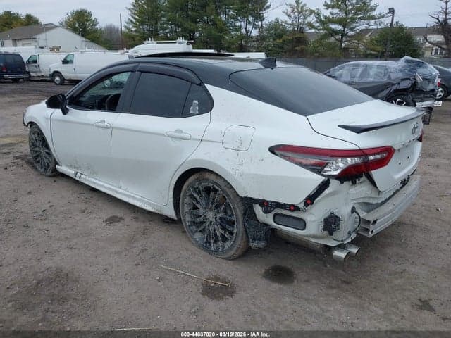 2021 TOYOTA CAMRY XSE AWD 3