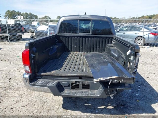 2022 TOYOTA TACOMA SR5 17