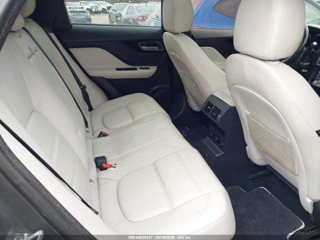 2017 JAGUAR F-PACE 35T 8
