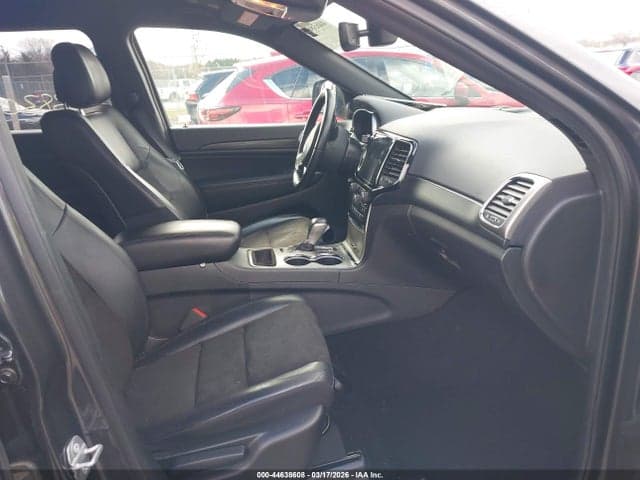 2020 JEEP GRAND CHEROKEE LAREDO E 4X4 5