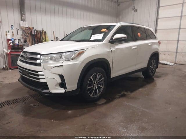 2019 TOYOTA HIGHLANDER XLE 2