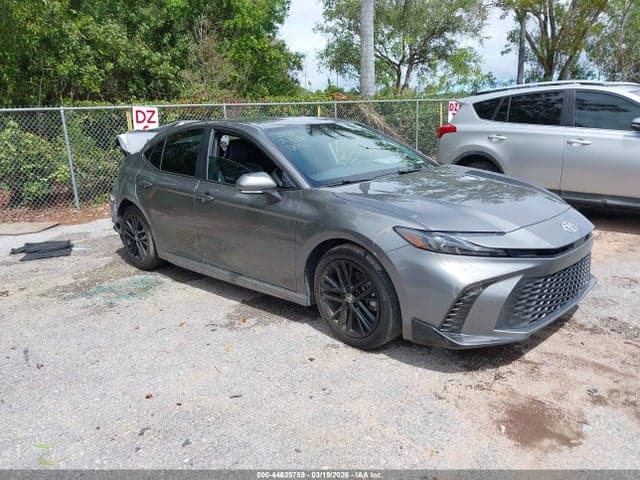 2025 TOYOTA CAMRY SE - 1