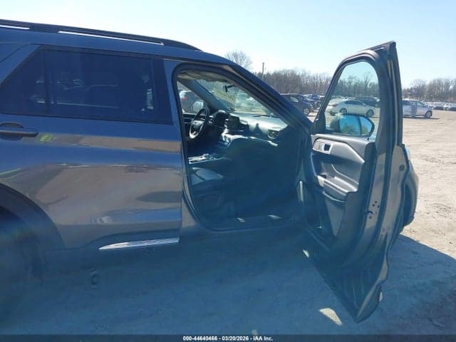 2023 FORD EXPLORER XLT 5