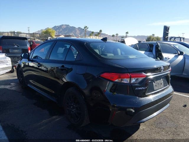 2022 TOYOTA COROLLA LE 3