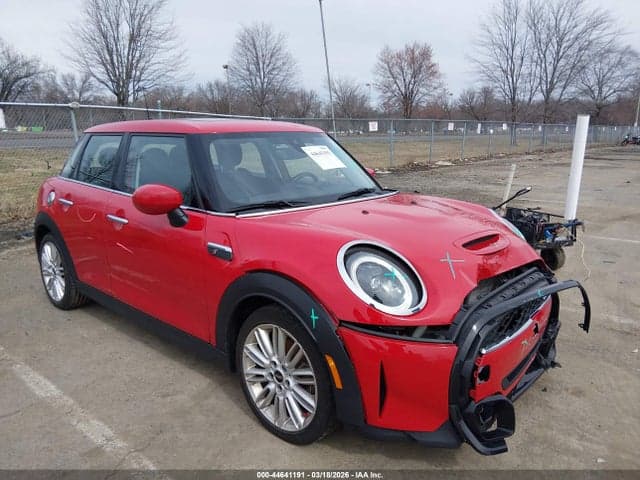 2024 MINI HARDTOP COOPER 1