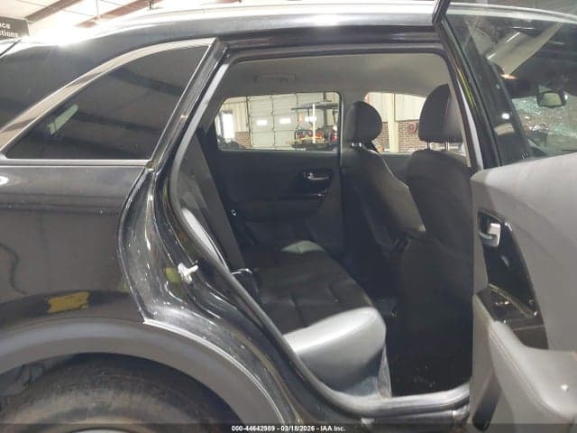 2018 KIA NIRO EX 8