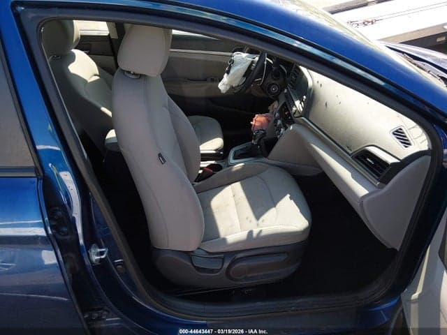 2020 HYUNDAI ELANTRA SEL 5