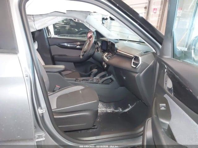 2025 CHEVROLET TRAILBLAZER AWD LT 5