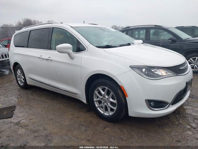 2020 CHRYSLER PACIFICA TOURING L 1