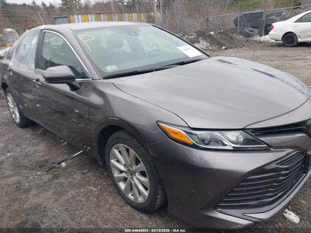 2020 TOYOTA CAMRY LE - 1