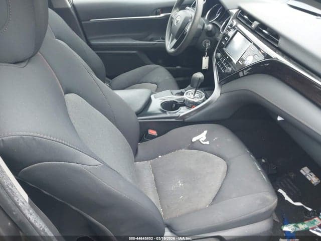 2020 TOYOTA CAMRY LE 5