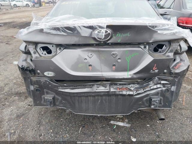 2020 TOYOTA CAMRY LE 6